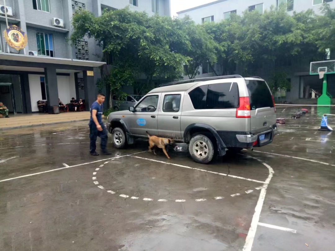 “刀锋”，一路走好！