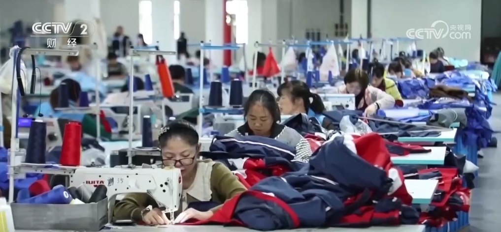 冷空气带旺“暖”用品销售 “暖经济”催热冬季消费市场