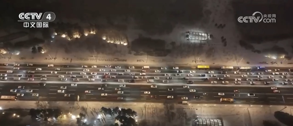 寒潮影响持续 多部门积极应对保畅通