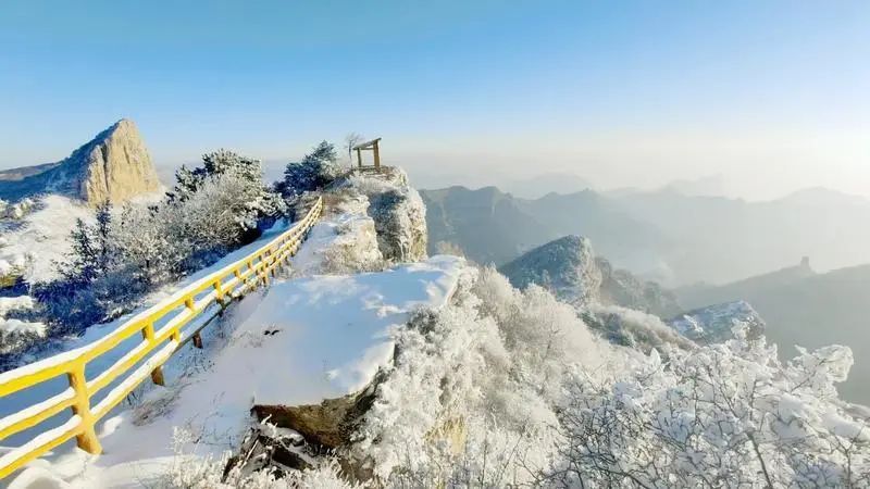 山西多地迎来今冬首场降雪 山西多地迎来今冬首场降雪