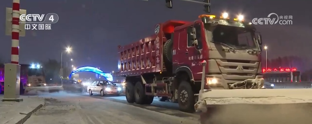 寒潮影响持续 多部门积极应对保畅通