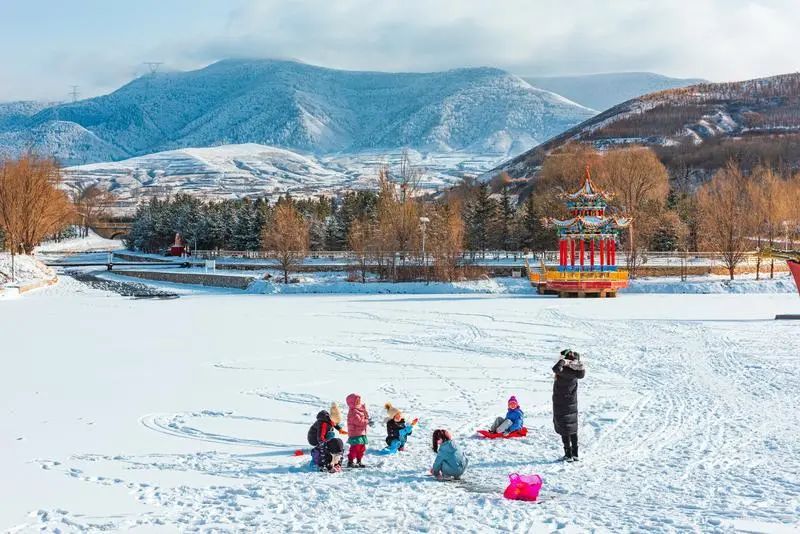 山西多地迎来今冬首场降雪 山西多地迎来今冬首场降雪