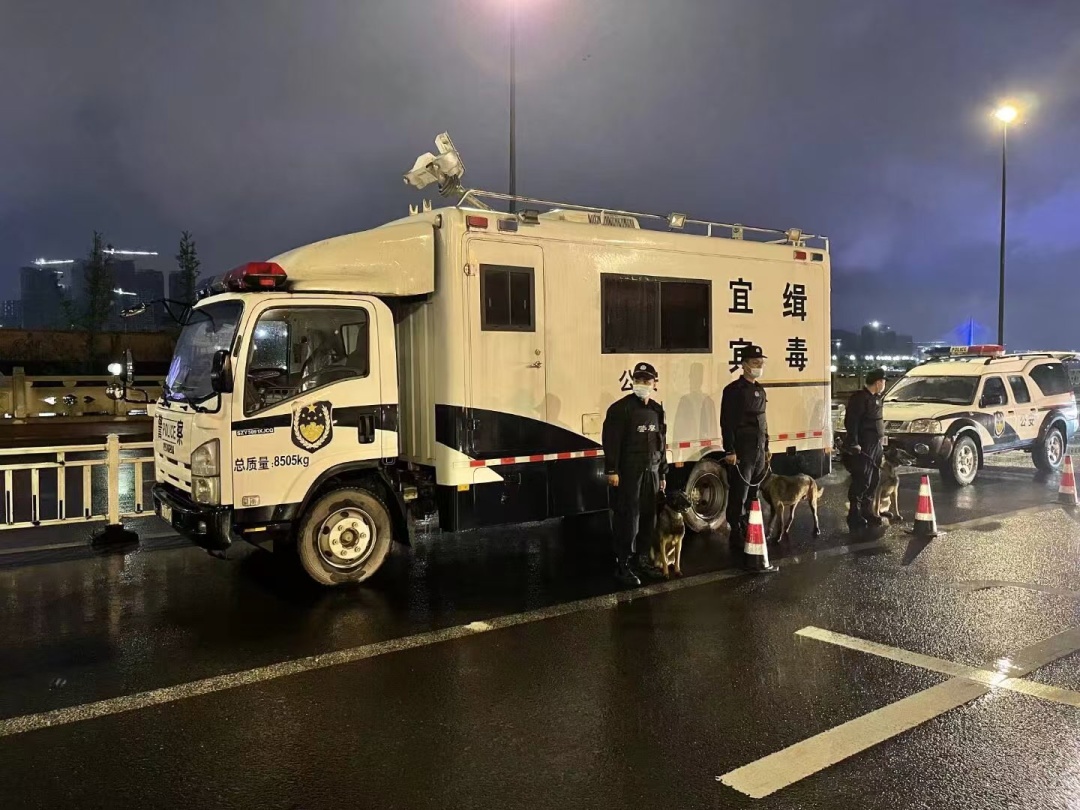 “刀锋”，一路走好！