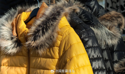 假羽绒服里的飞丝易诱发哮喘和鼻炎
