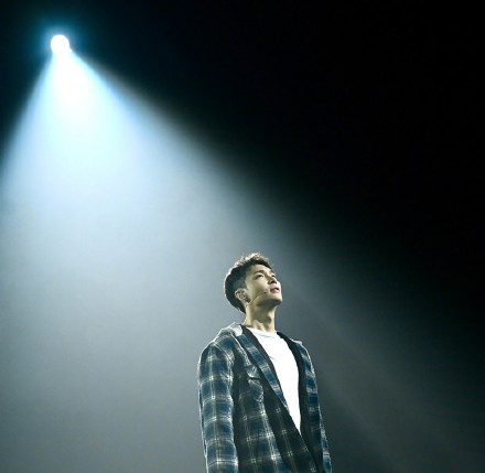 张艺兴:再渲染如何刻苦 作品不行也没有用 张艺兴:再渲染如何刻苦 作品不行也没有用