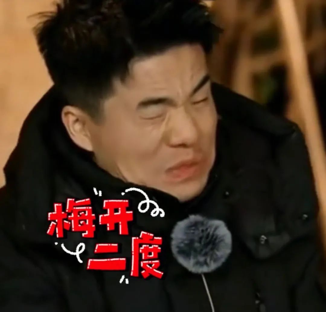 一喝一个不吱声！董宇辉喝完青岛“神水”表情失控：瞬间对青岛的朋友多了一份敬意！