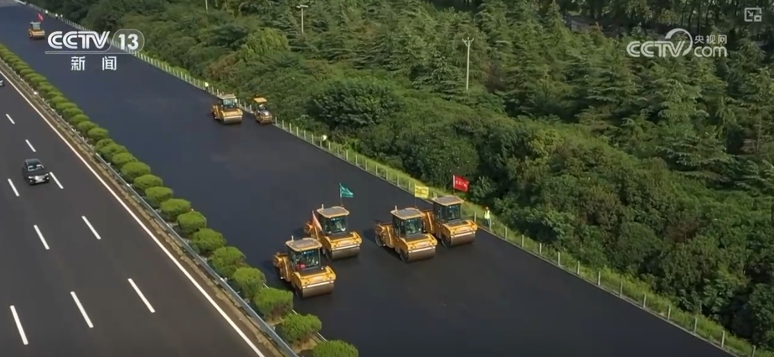 通村畅乡的公路网络越织越密 农民群众“走得好”、农村物流“运得畅” 通村畅乡的公路网络越织越密 农民群众“走得好”、农村物流“运得畅”