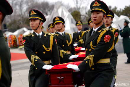 现场图!第十一批志愿军烈士遗骸安葬仪式 现场图!第十一批志愿军烈士遗骸安葬仪式