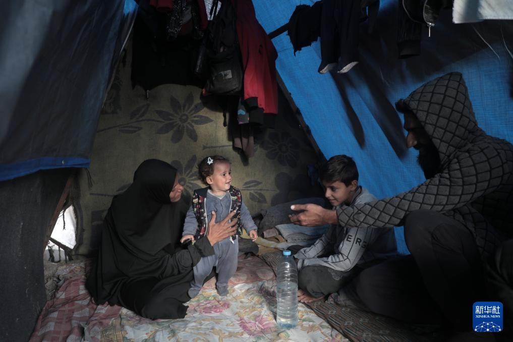 加沙地带：冬季海边帐篷里的苦难生活