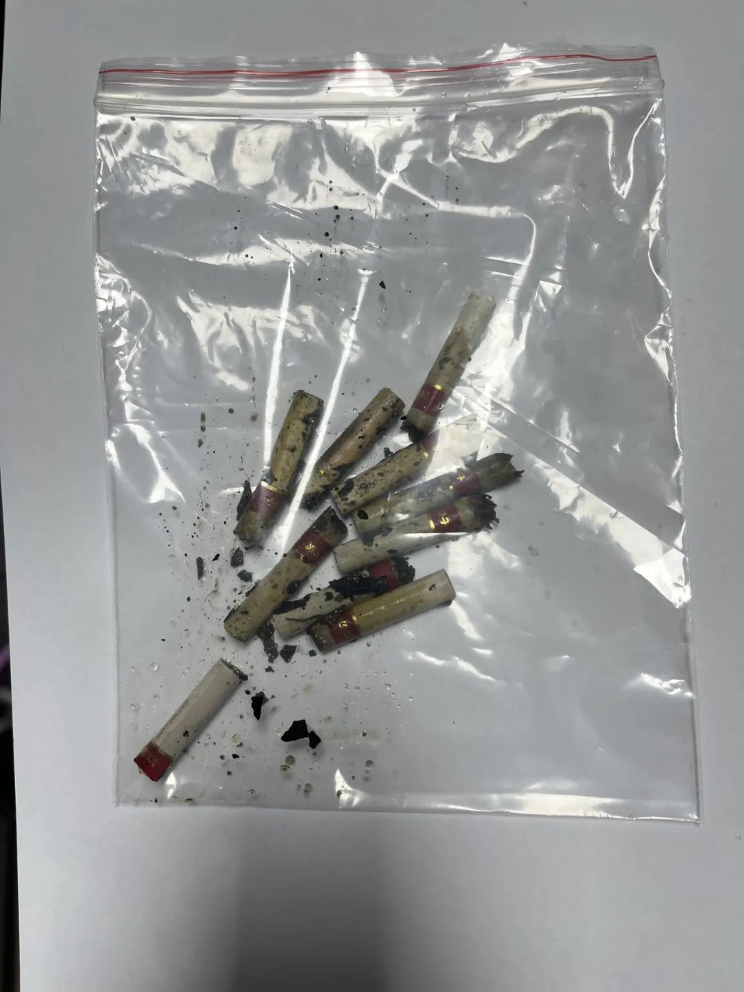 天降烟头引发火灾！肇事者已自首→