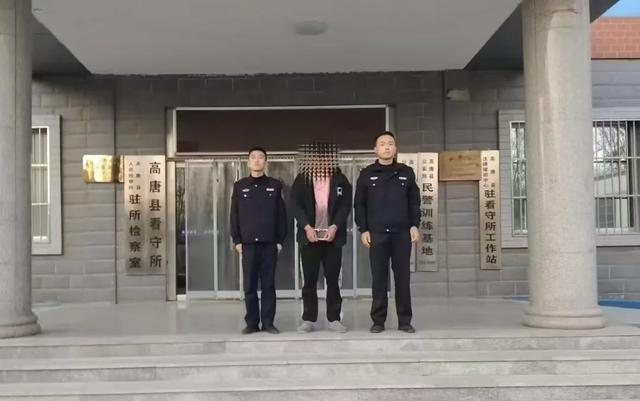 店里空调不制热,居然是空调外机被偷了!立即报警! 店里空调不制热,居然是空调外机被偷了!立即报警!