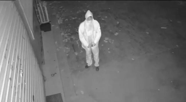 店里空调不制热,居然是空调外机被偷了!立即报警! 店里空调不制热,居然是空调外机被偷了!立即报警!