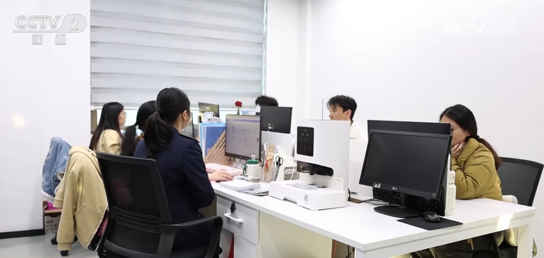 “世界超市”浙江义乌迎来一波出口热潮 各方齐发力助力产品“走出去”