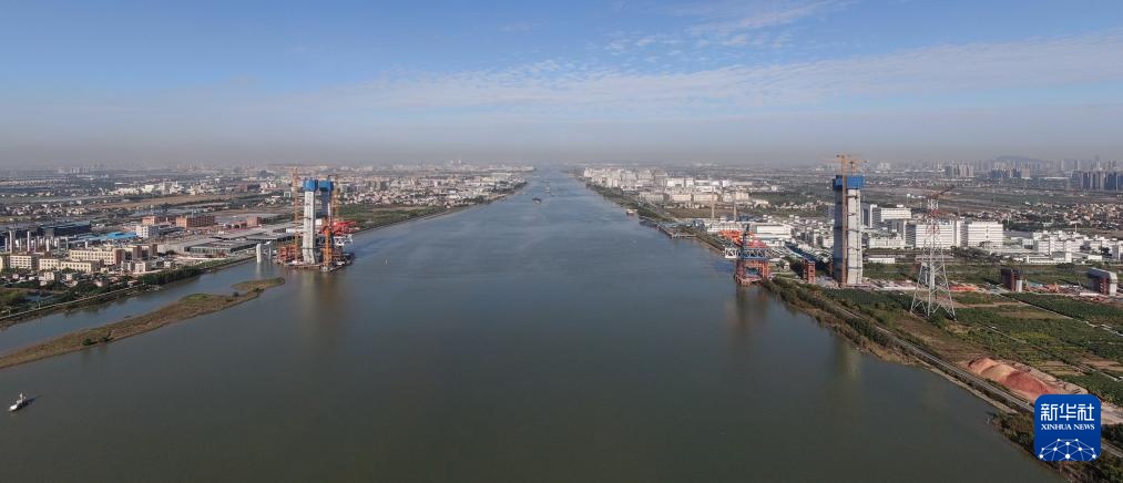 深江高铁全线首节段钢梁架设完成 深江高铁全线首节段钢梁架设完成