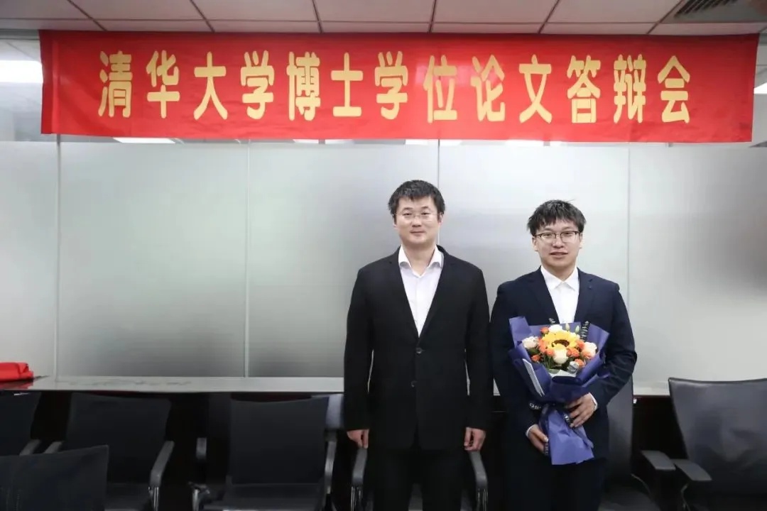 冲上热搜，27岁清华博士任上海交大博导！本人回应：不希望给大家带来年龄焦虑