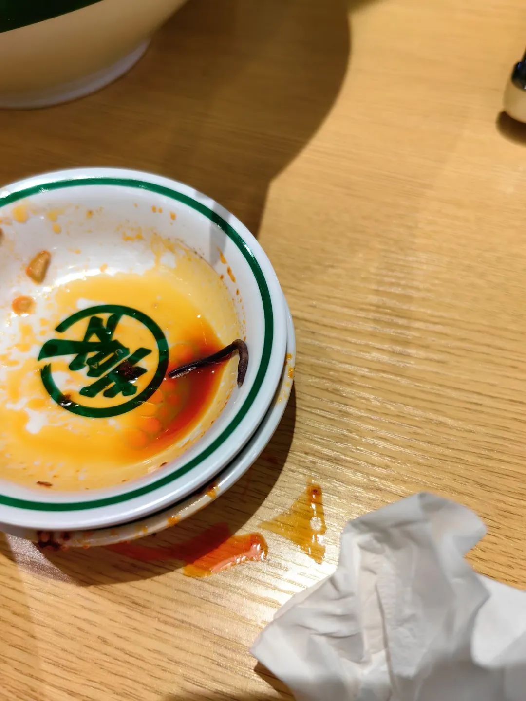 男子称在袁记云饺吃出蚯蚓