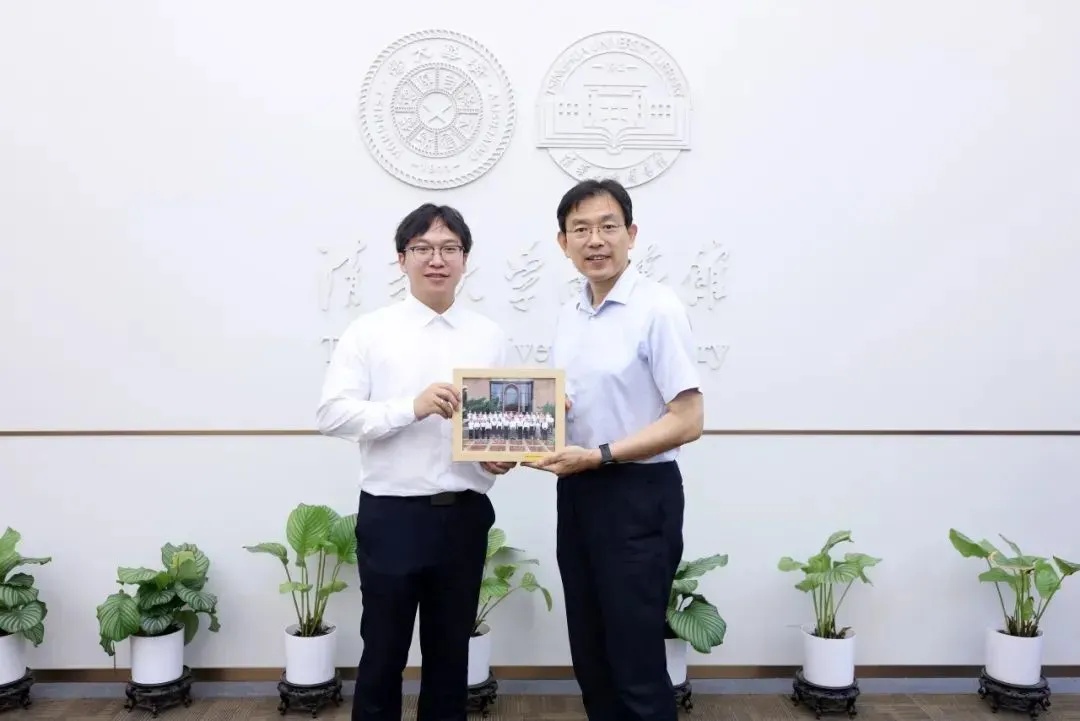 冲上热搜，27岁清华博士任上海交大博导！本人回应：不希望给大家带来年龄焦虑