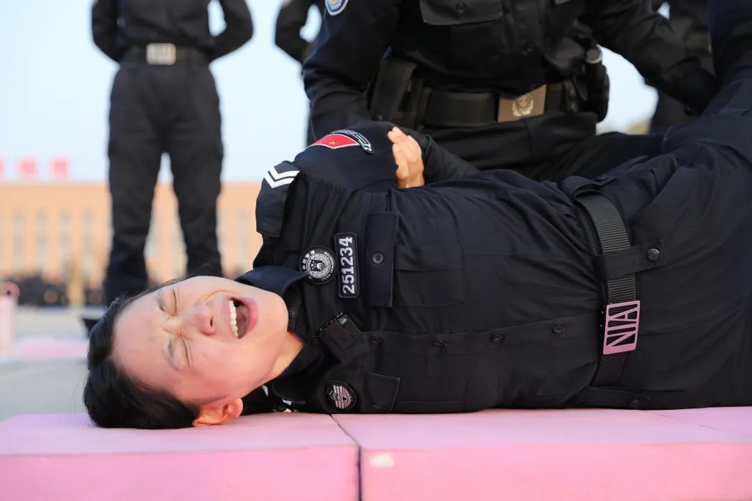 “兔子警官”，加油！