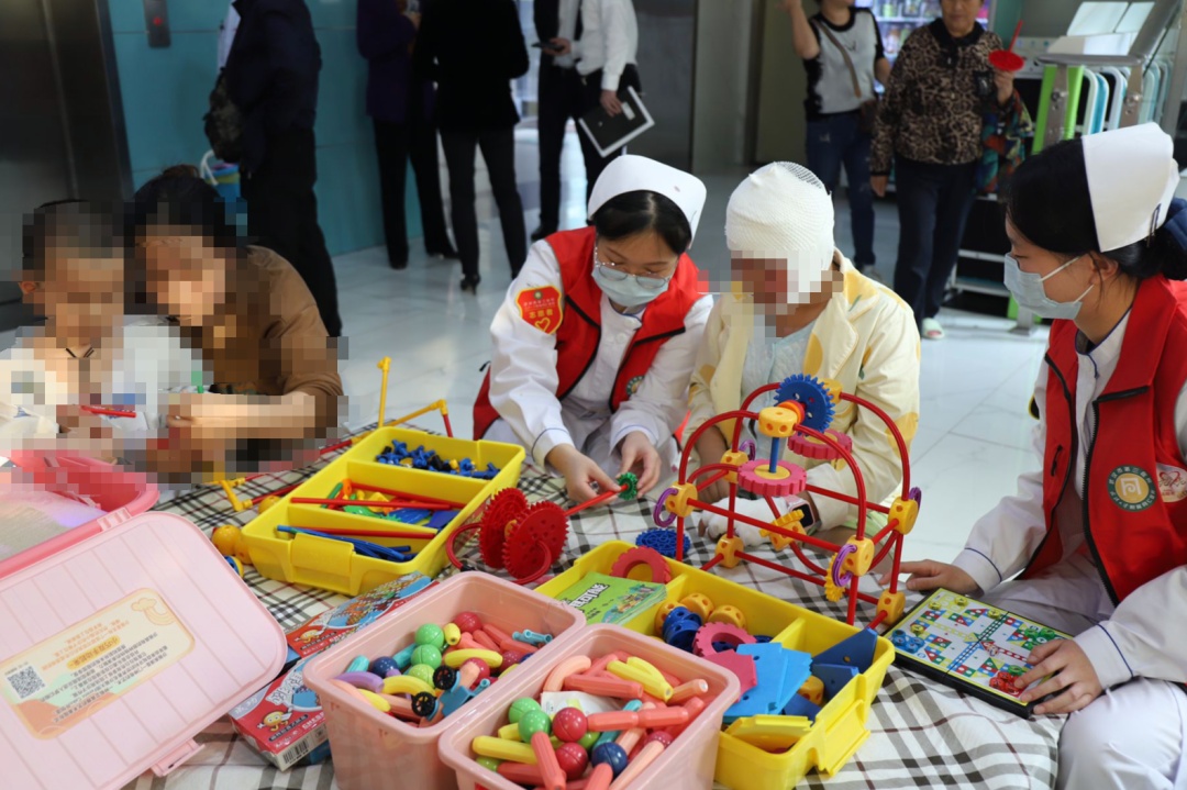 瞬间起火,姐弟3人全身多处烧伤!小心这种玩具→ 瞬间起火,姐弟3人全身多处烧伤!小心这种玩具→