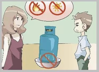 连续点火19次!煤气罐爆炸瞬间崩飞门窗 连续点火19次!煤气罐爆炸瞬间崩飞门窗