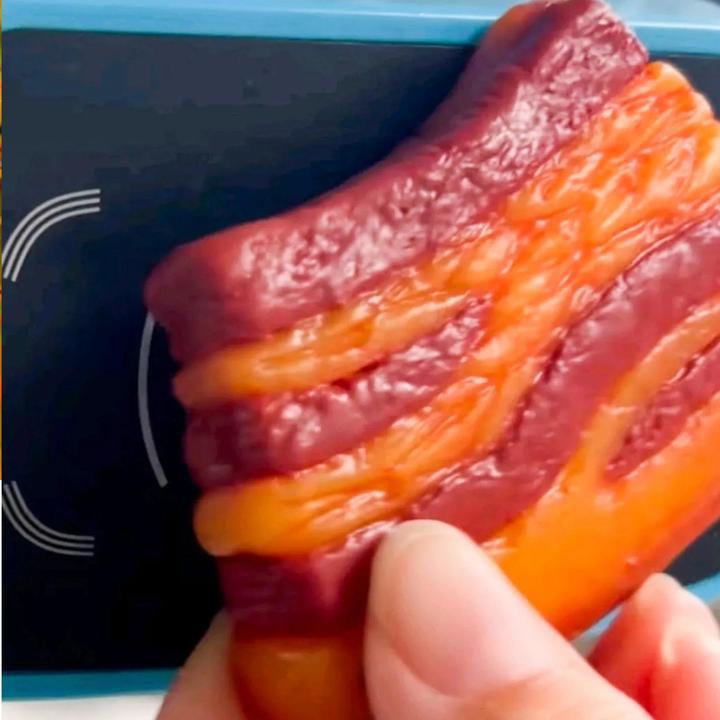 滴，刷把子肉卡出行！文创风吹到了交通卡