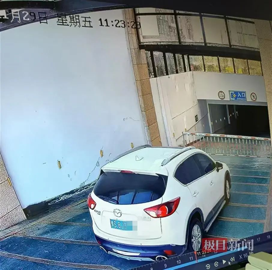 河南信阳一副镇长开套牌车还打人?当地通报:行拘! 河南信阳一副镇长开套牌车还打人?当地通报:行拘!