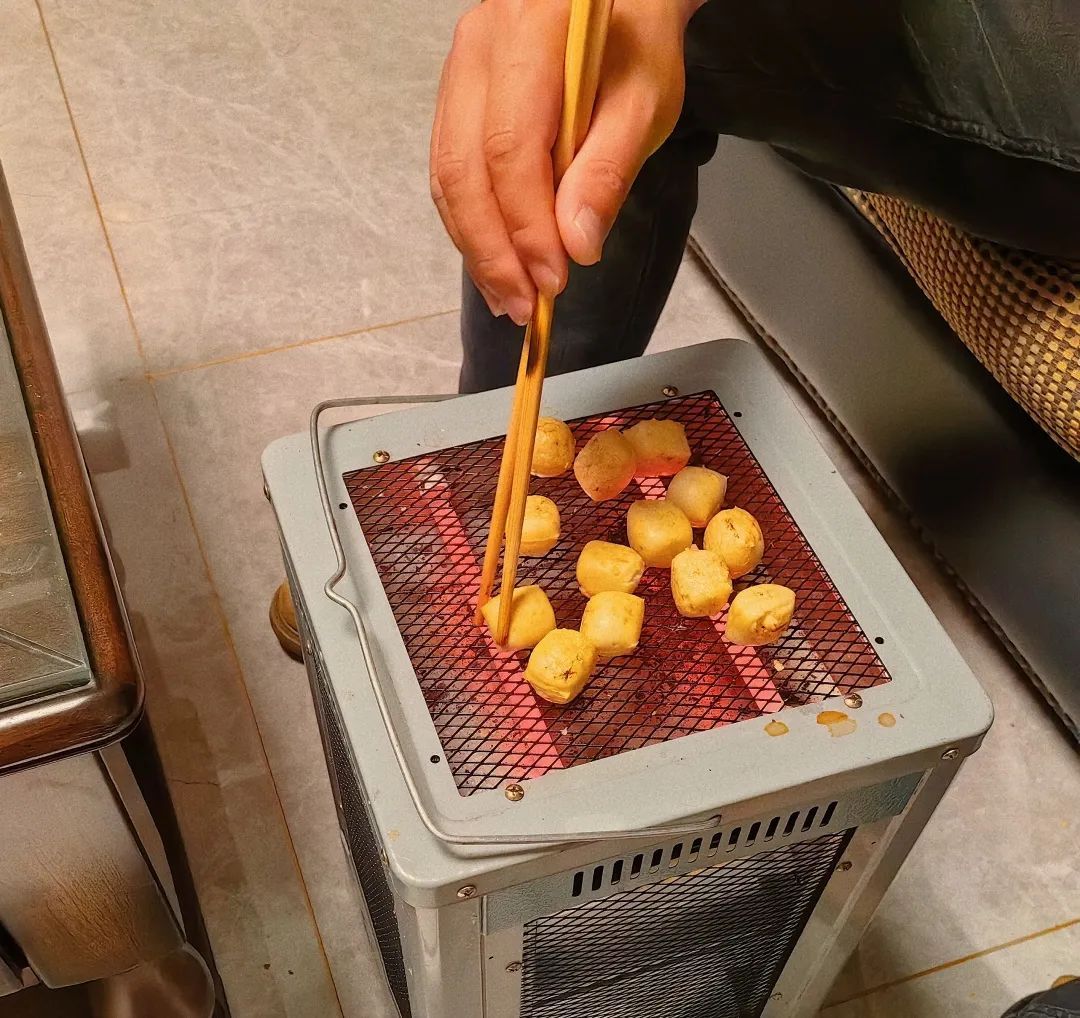 没有一个烤火器能干净地走出云南，因为……