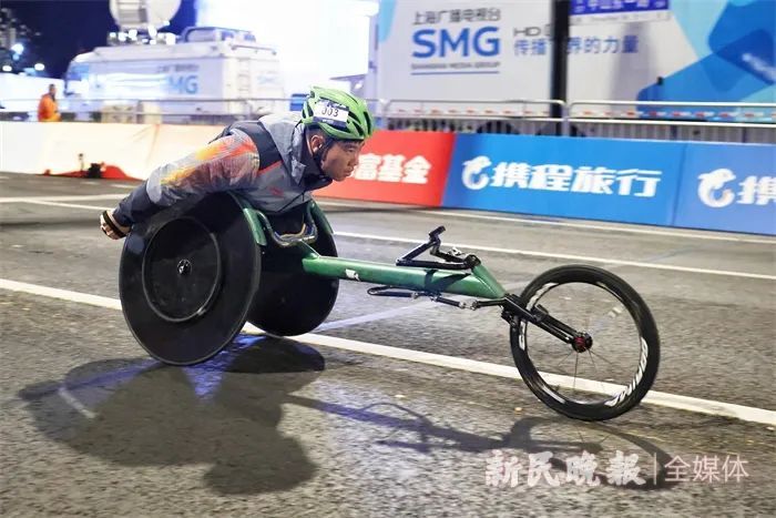 28年来首次！今天，他们感动全城！21岁上海小将夺冠→