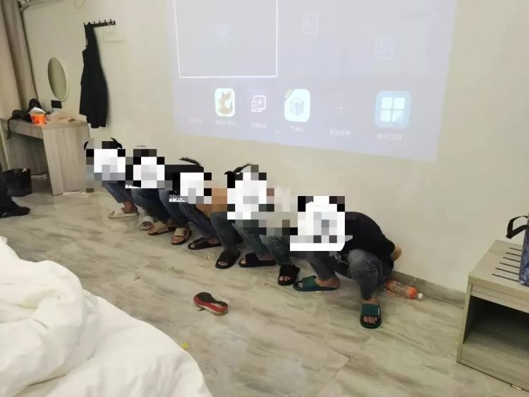 “五人组”深夜行窃功德箱，不到一天悉数落网