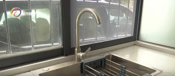 空置房欠6000多元水费，水表“自转”还是另有隐情？