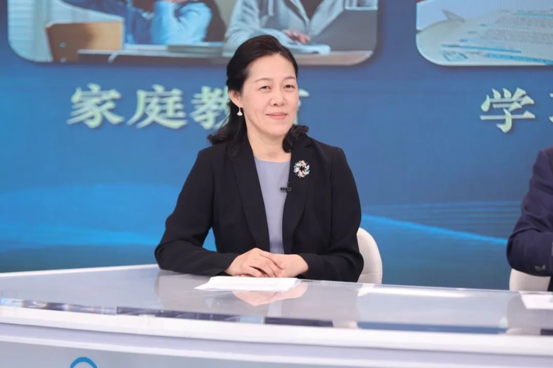 走进孩子内心的“隐秘角落” 走进孩子内心的“隐秘角落”