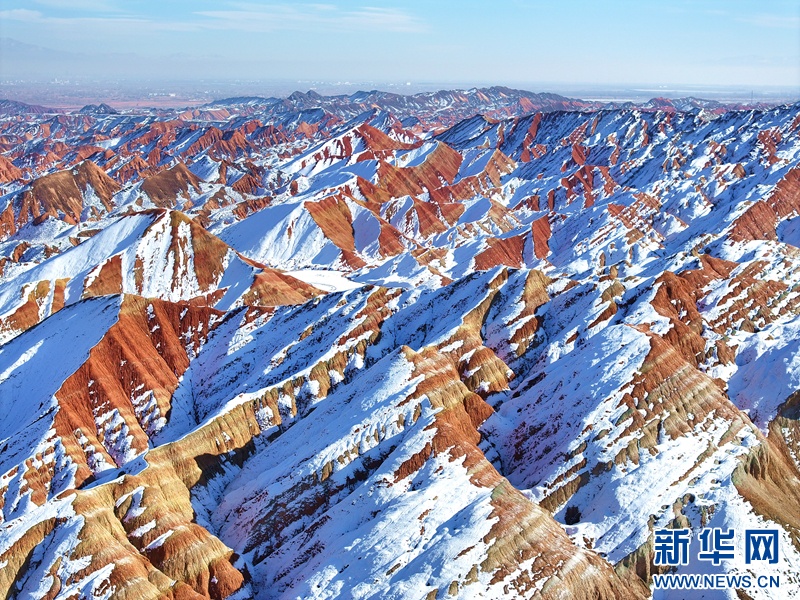 甘肃张掖:雪落丹霞 甘肃张掖:雪落丹霞