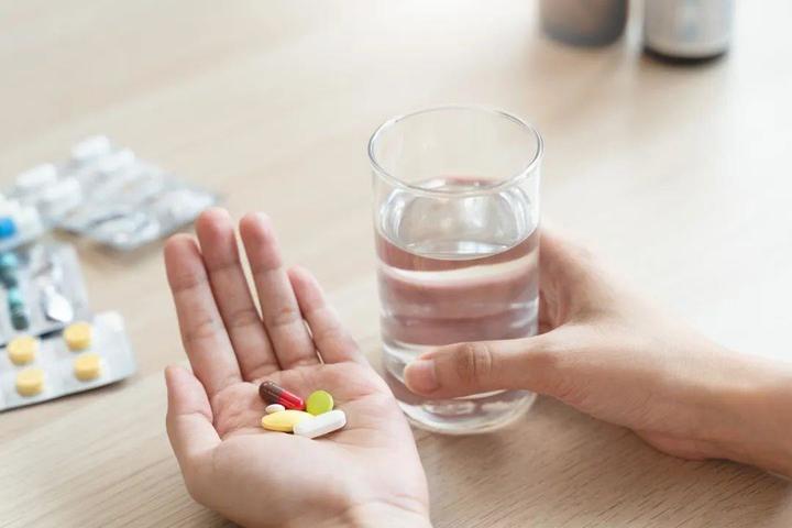 这个药不知道什么时候吃？盘点常见药物服用时间