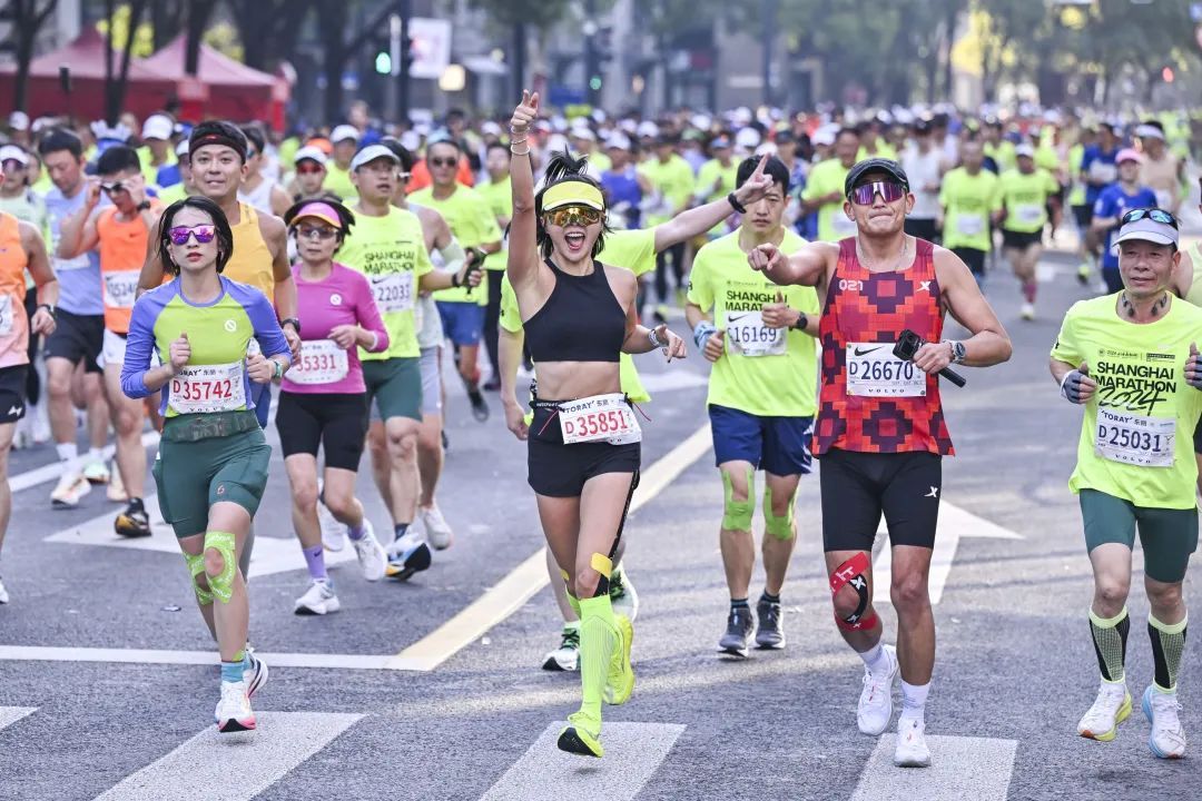 上马首次设立竞速轮椅组别,轮椅跑者共同呼吁:我们渴望更多的舞台 上马首次设立竞速轮椅组别,轮椅跑者共同呼吁:我们渴望更多的舞台