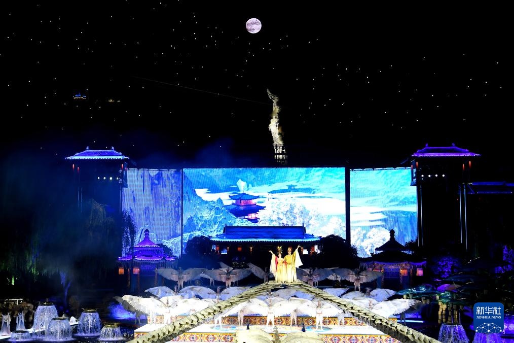 冰火《长恨歌》开启2024冬日演出季