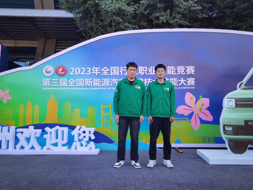 17岁中专生被企业疯抢,这河南孩儿真中! 17岁中专生被企业疯抢,这河南孩儿真中!