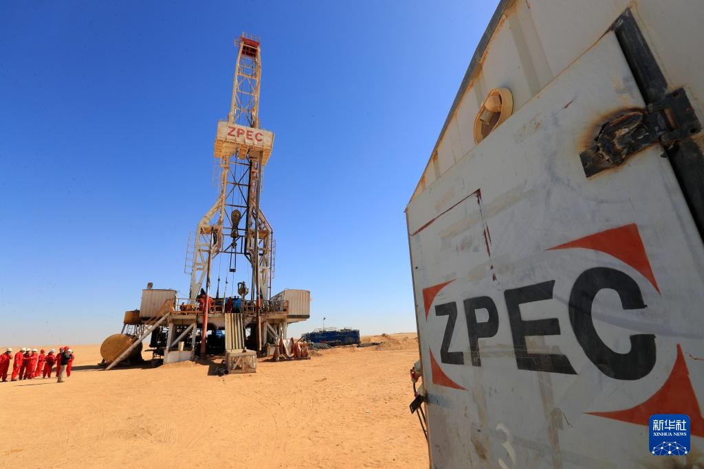 通讯|在荒漠中浇灌希望——记在埃及沙漠腹地工作的中国水井施工队 通讯|在荒漠中浇灌希望——记在埃及沙漠腹地工作的中国水井施工队