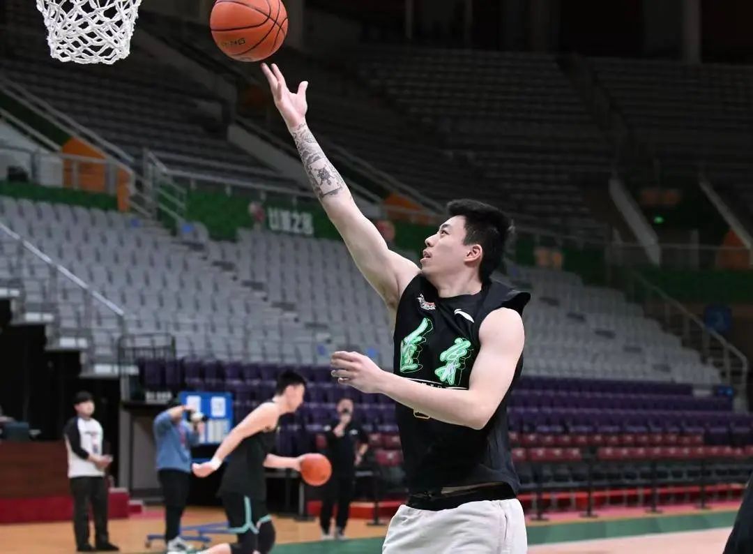 张镇麟回归在即！辽篮主教练杨鸣说……