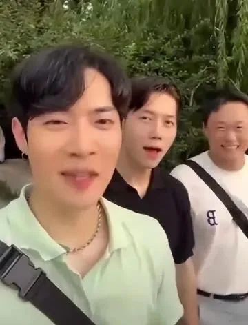 悲剧！韩国知名男演员在中国旅行期间猝死，年仅32岁！去世前一天还在发风景照...