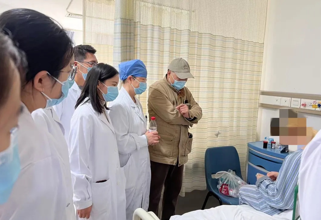 太吓人!女子体内藏10米长虫,瑞金医院用“南瓜籽+槟榔”驱虫排出,她只因吃了...... 太吓人!女子体内藏10米长虫,瑞金医院用“南瓜籽+槟榔”驱虫排出,她只因吃了......