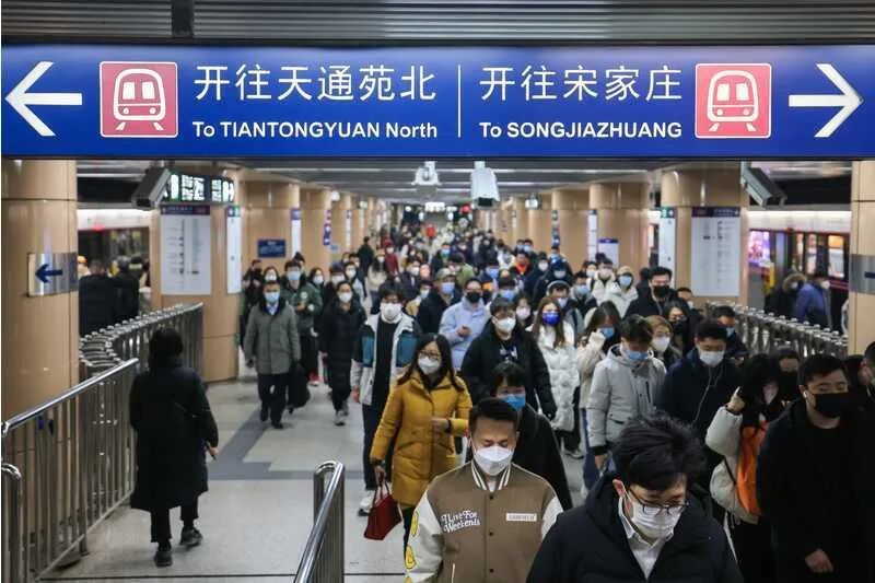 北京地铁站内将试行免洗快剪、面包店、快餐车——