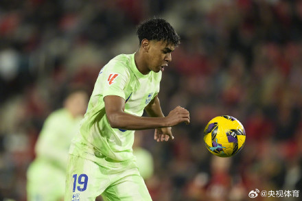 玄学继续？西甲亚马尔首发巴萨全胜