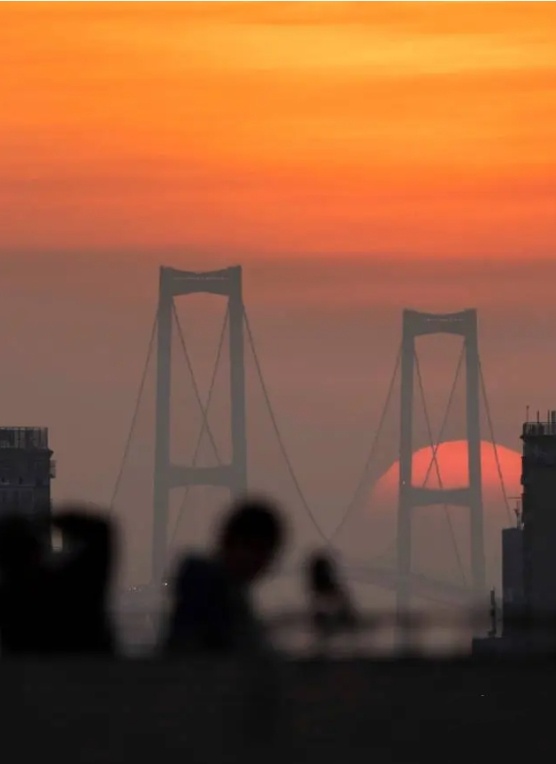 深中通道的绝美“悬日”，你见过吗？