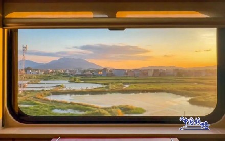 坐中国高铁看山河入画