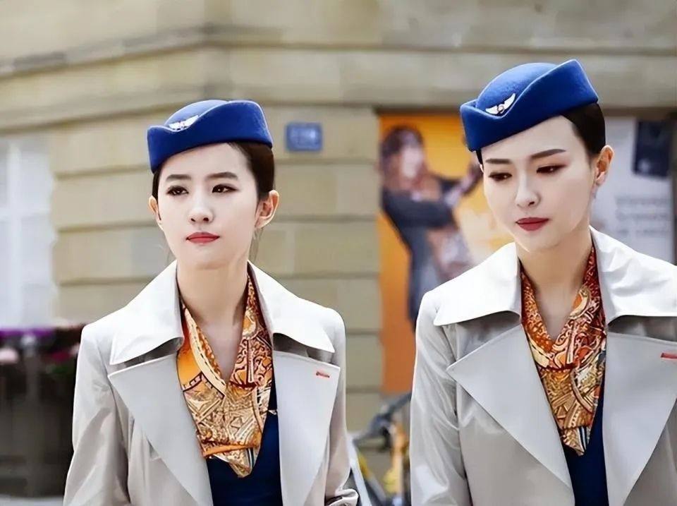 10年多次为对方庆生!唐嫣41岁生日,刘亦菲发文送祝福 10年多次为对方庆生!唐嫣41岁生日,刘亦菲发文送祝福