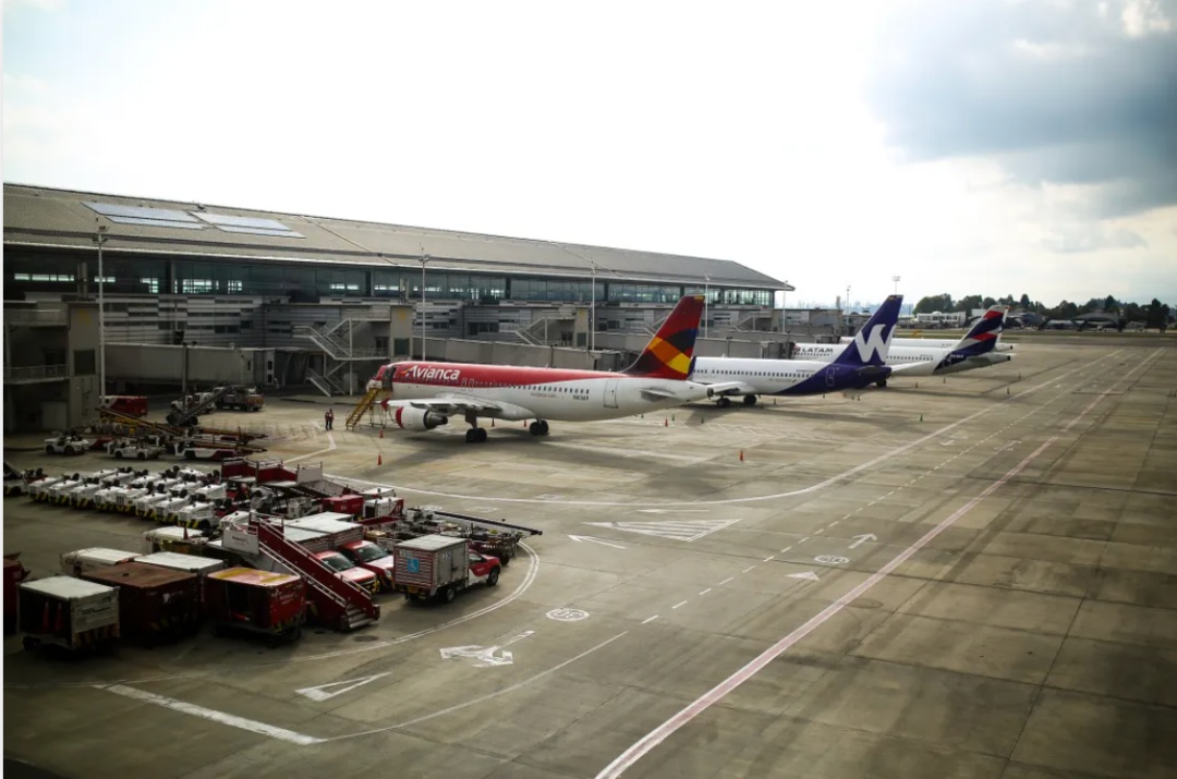 谁搞错了?哥伦比亚否认机场发现2万具尸体? 谁搞错了?哥伦比亚否认机场发现2万具尸体?