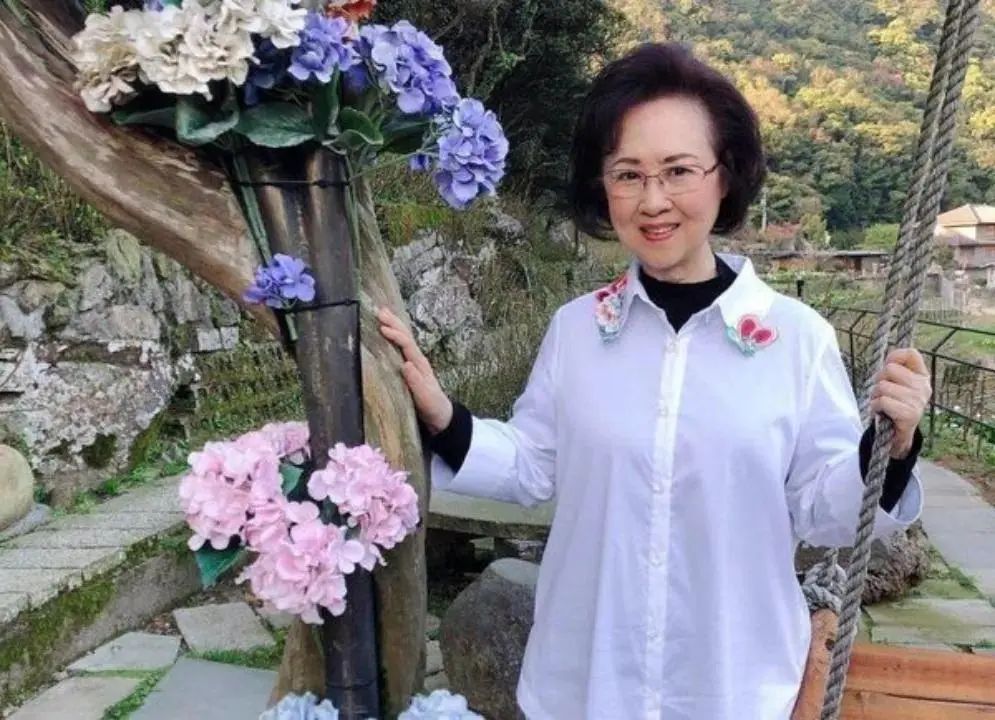 《还珠格格》系列导演李平追忆琼瑶：如梦的美好，是她留给世人的珍贵遗产