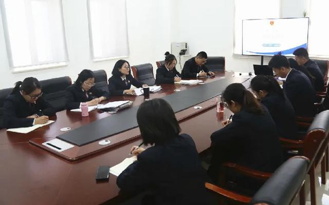 利用自助彩票机漏洞套现220余万元，一年挥霍换来十年牢狱