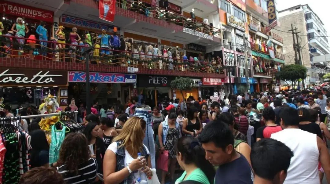 突发！秘鲁多地进入紧急状态