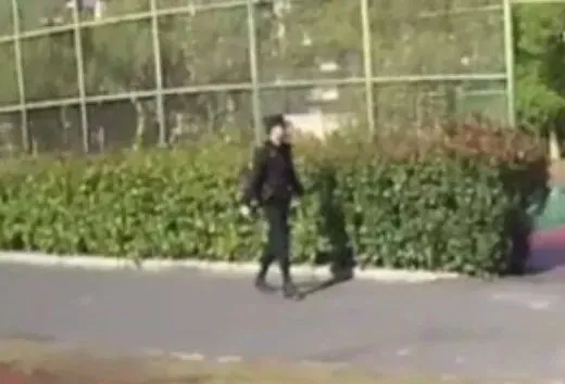 孩子送进学校却不见了?老师家长都在找…… 孩子送进学校却不见了?老师家长都在找……
